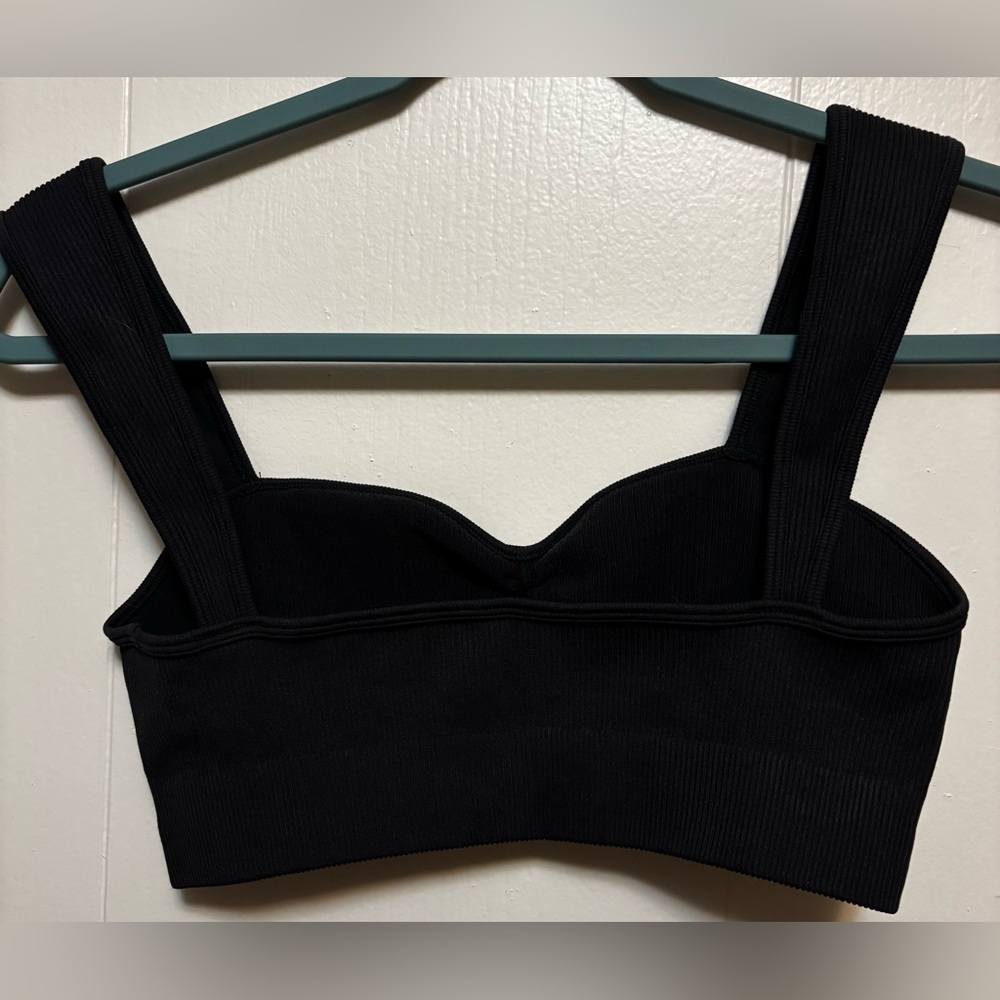 NWOT Urban Outfitters Black Ribbed Crop Tank - Picture 2 of 4